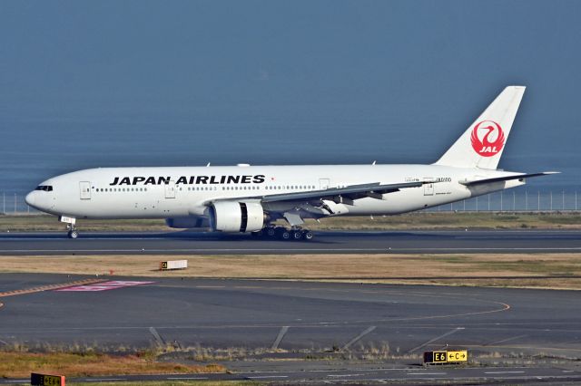 Boeing 777-200 (JA010D)