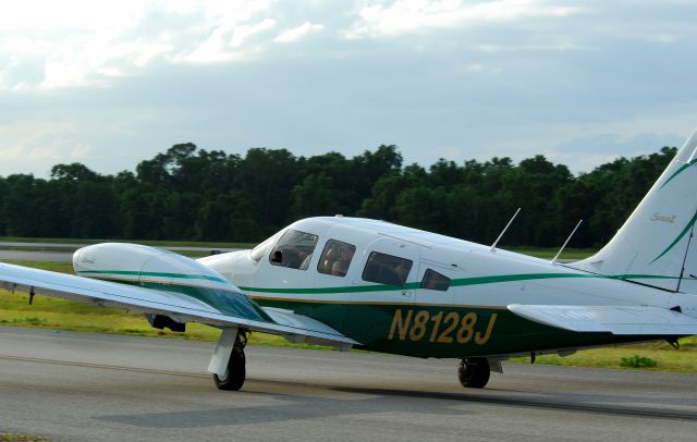 Piper Seneca (N8128J) - 2013 Sun n Fun Parade of Planes