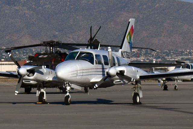 Piper Navajo (N27693)