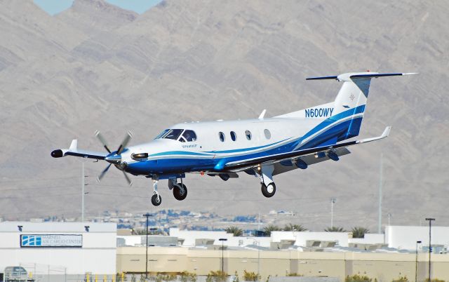 Pilatus PC-12 (N600WY) - N600WY 2003 Pilatus PC-12/45 C/N 526  Las Vegas - McCarran International (LAS / KLAS) USA - Nevada, February 4, 2011 Photo: Tomas Del Coro