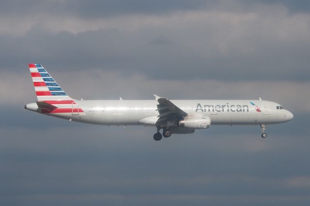 Airbus A321 (N549UW)