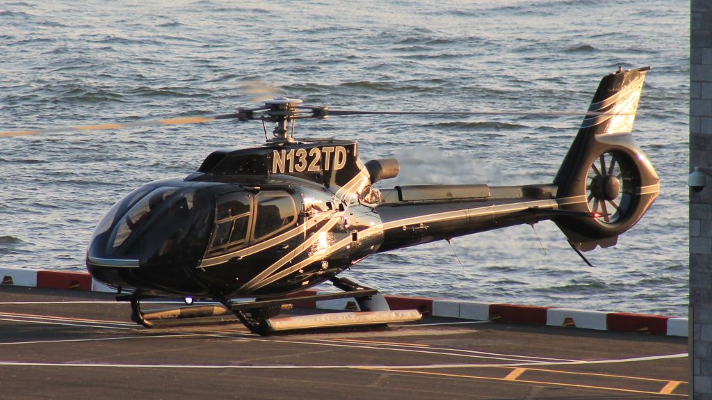 Eurocopter EC-130 (N132TD)