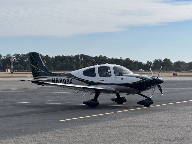 Cirrus SR22 Turbo (N889SK)