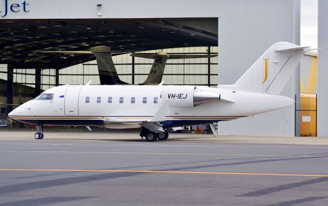 Canadair Challenger (VH-IEJ)