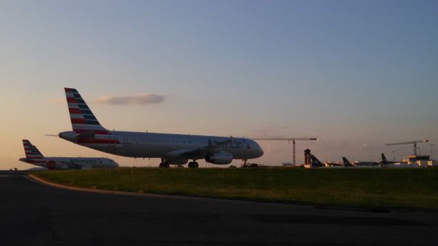 Airbus A321 (N579UW) - First AWE A321 in American Colors