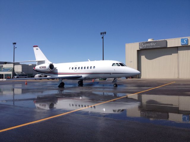 Dassault Falcon 2000 (N218QS)