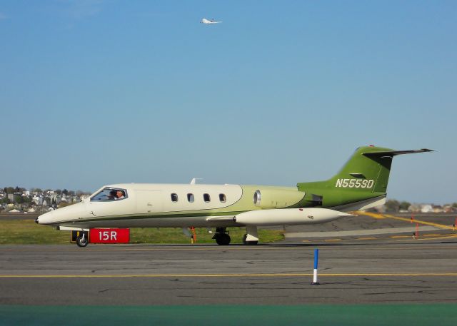 Learjet 25 (N555SD)