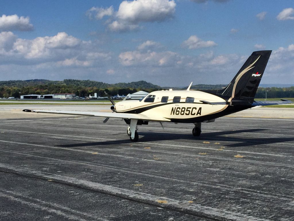 Piper Malibu Meridian (N685CA) - A beautiful Piper Meridian parked at Reading Regional Airport (KRDG)