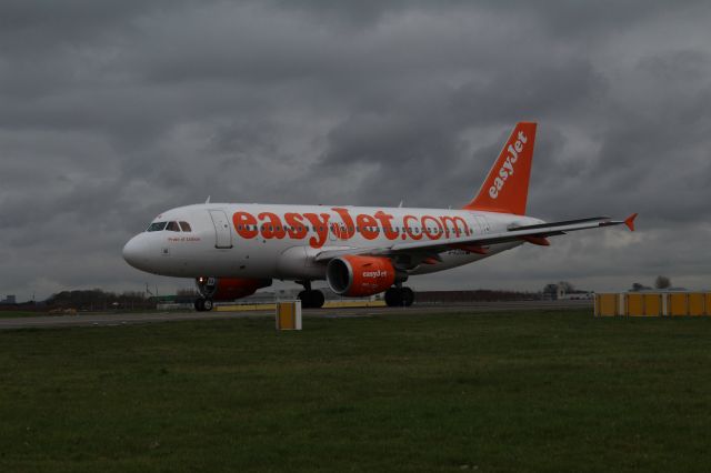 G-EZGA — - Airbus A319-111, EasyJet, taxiing to the runway Polderbaan at Schiphol Amsterdam Airport (Holland).