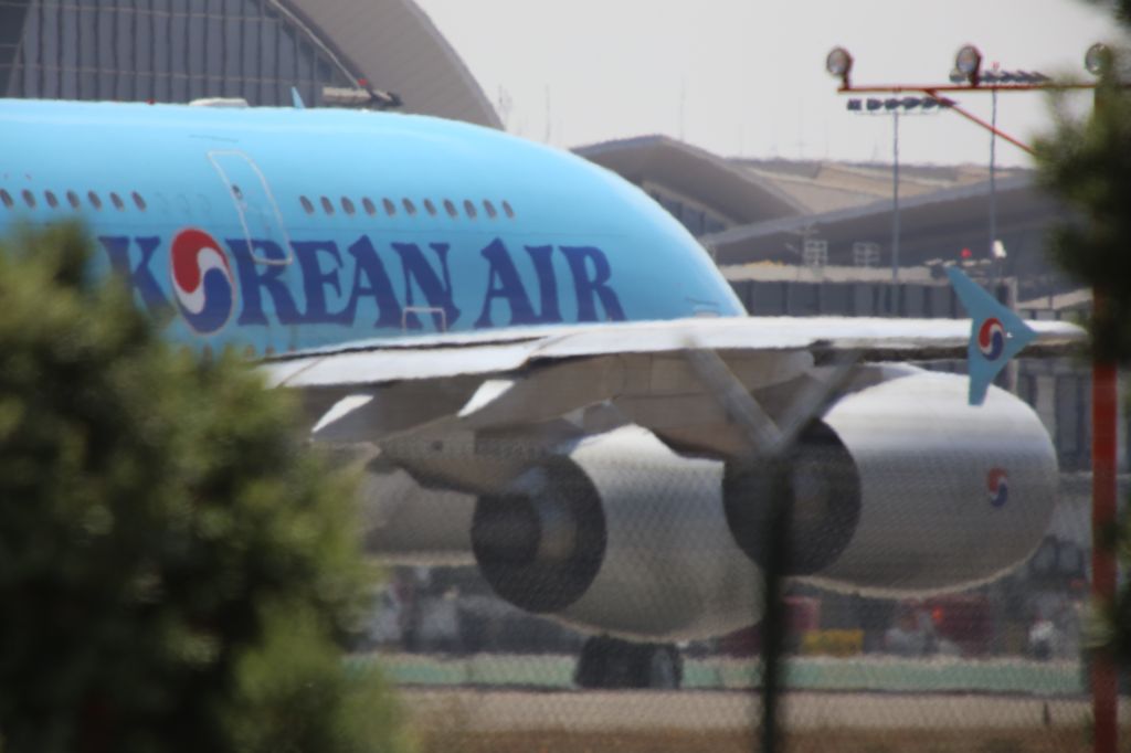 Airbus A380-800 (HL7612)