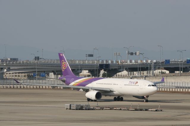 Airbus A330-300 (HS-TEN)