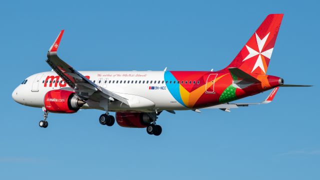 Airbus A320neo (9H-NEC)