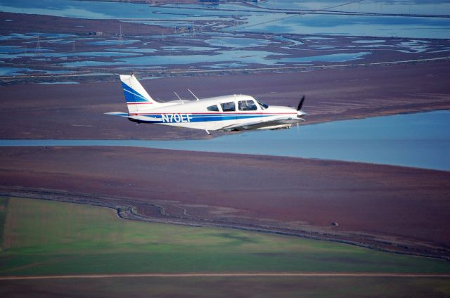 Piper Cherokee (N70EF)