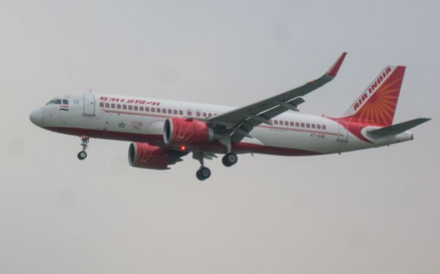 Airbus A320 (VT-EXK)