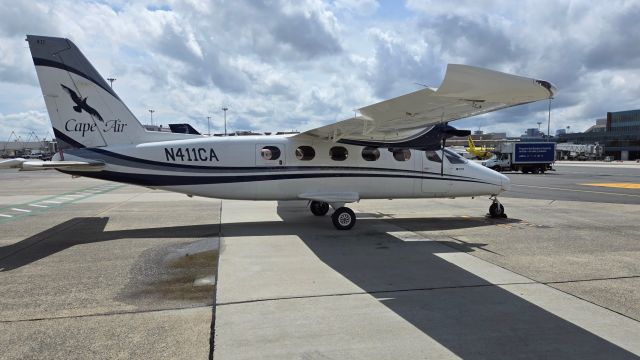 TECNAM P-2012 Traveller (N411CA) - This plane had just flown in from Lebanon NH. It went on to fly from Boston to Provincetown to Boston to Rutland, and eventually back to Boston.