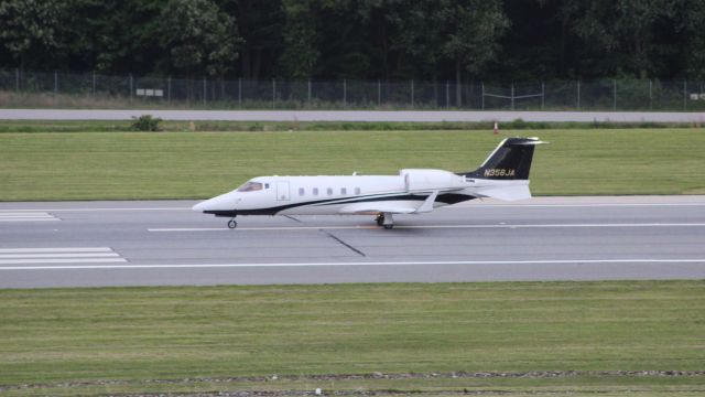 Learjet 60 (N358JA)