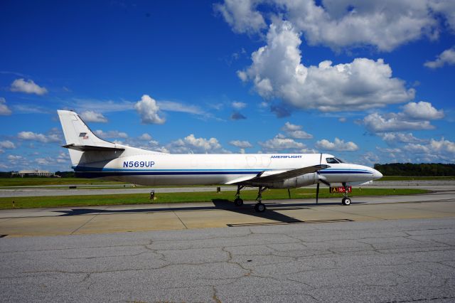 Gulfstream Aerospace Gulfstream IV (N569UP) - This aircraft comes in quite often at Peachtree-Dekalb Airport.  It is in a freighter configuration and usually does not stay more than an hour before it departs.  This photo depicts a departure. 