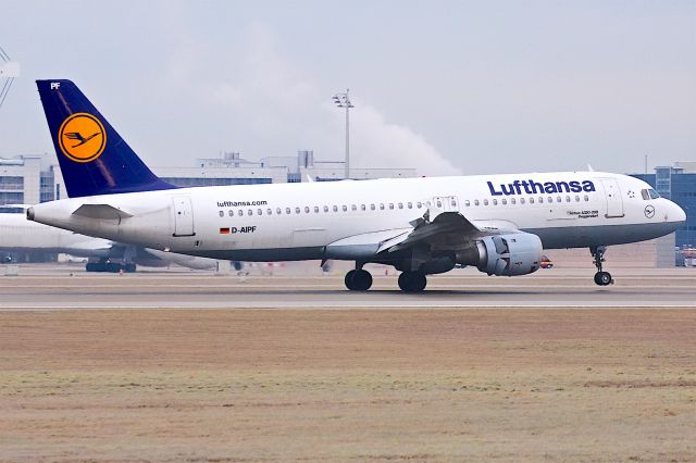 Airbus A320 (D-AIPF)