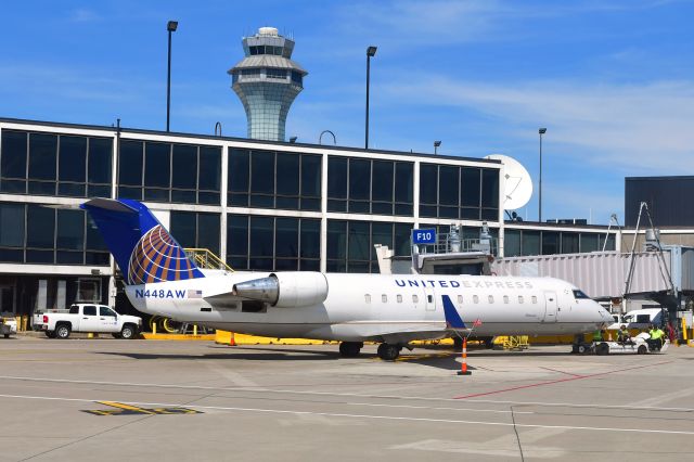 Canadair Regional Jet CRJ-200 (N448AW) - United Bombardier CRJ-200LR N448AW in Chicago 