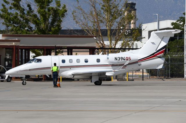Embraer Phenom 300 (N394QS)
