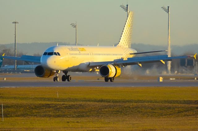 Airbus A320 (EC-LQZ)