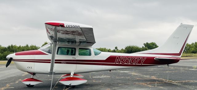 Cessna Skylane (N3107Y)