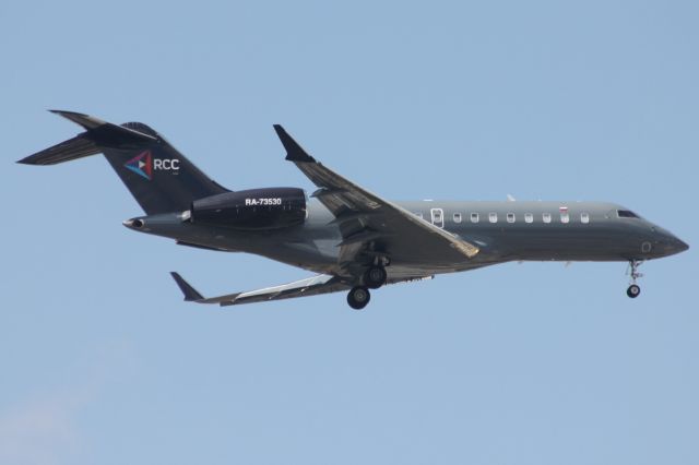 Bombardier Global 5000 (RA-73530)