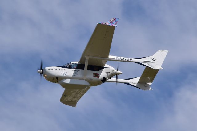 N337EE — - 7-26-2022 at EAA Airventure