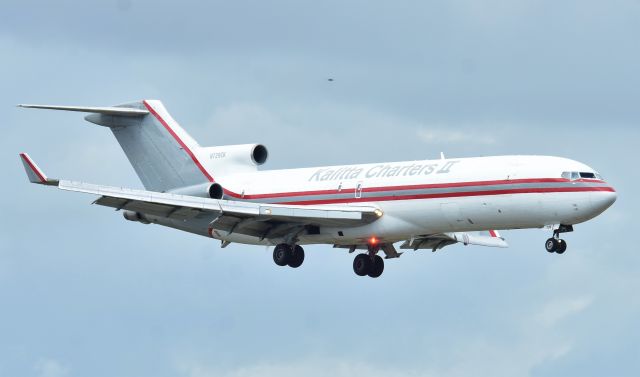 Boeing 727-100 (N729CK)