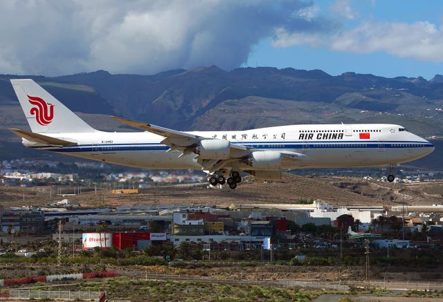 BOEING 747-8 (B-2482) - Visit of President of China to Gran Canaria.