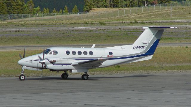 Beechcraft Super King Air 300 (C-FAKW)