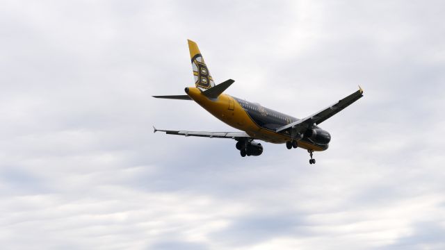 Airbus A320 (N632JB)