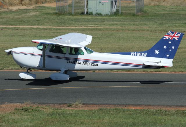 Cessna Skyhawk (VH-MUW)