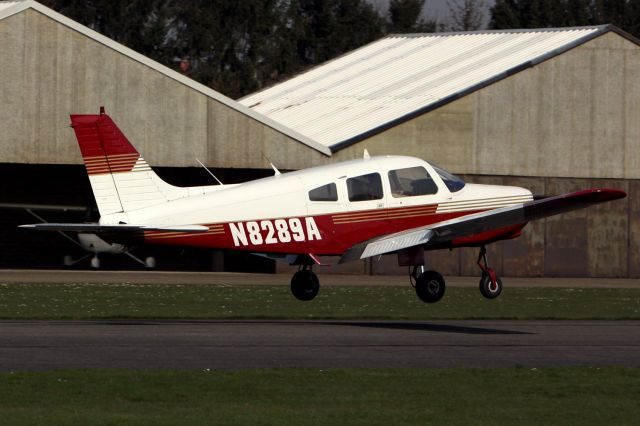 Piper Cherokee (N8289A)