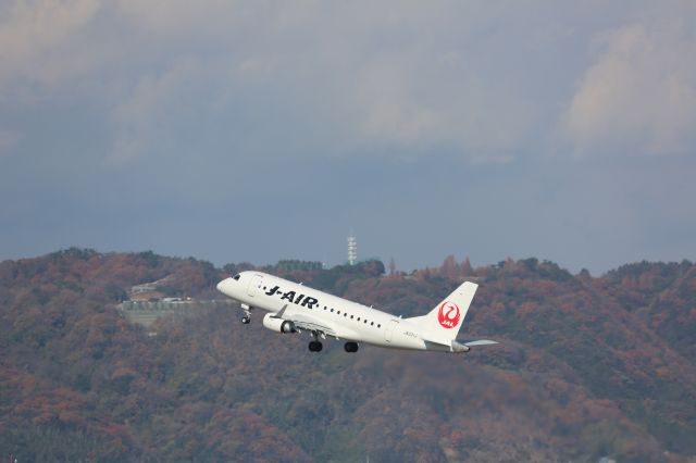 Embraer 170/175 (JA221J)