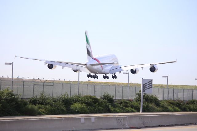 Airbus A380-800 (A6-EVG)