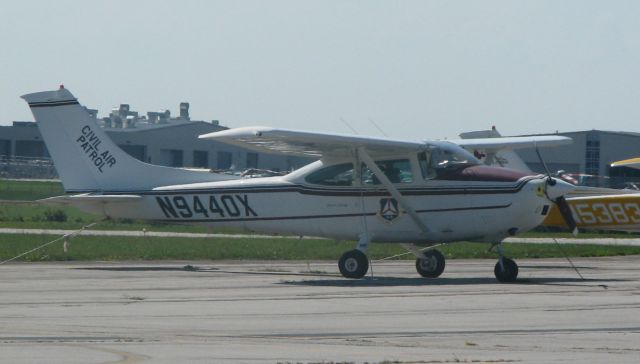Cessna Skylane (N9440X)