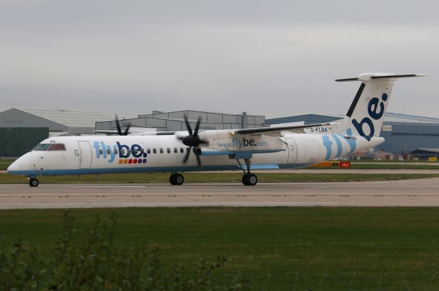 de Havilland Dash 8-400 (G-FLBA)
