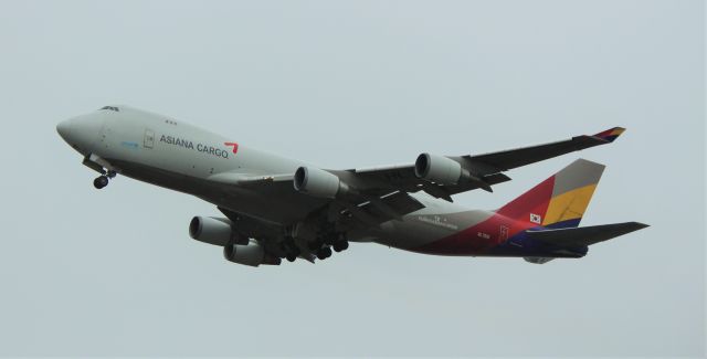 Boeing 747-400 (HL7616)