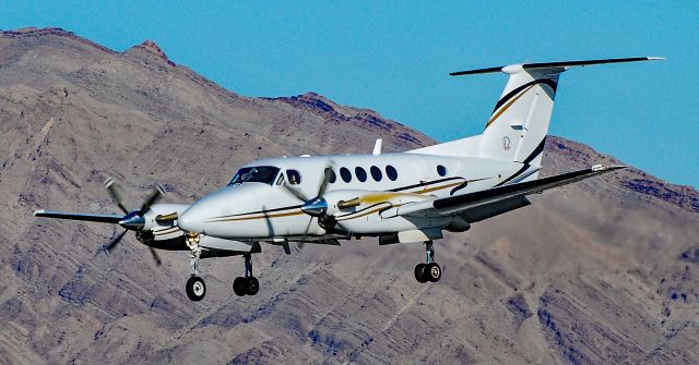 Beechcraft Super King Air 200 (N187JP) - N187JP Raytheon  B200 C/N BB-1888 Beech Super King Air 200 - Las Vegas - McCarran International Airport (LAS / KLAS)br /USA - Nevada, January 15, 2011br /Photo: Tomás Del Coro