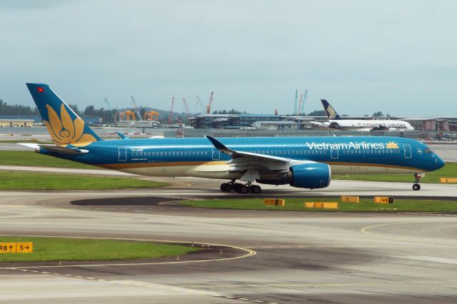 Airbus A350-900 (VN-A890)
