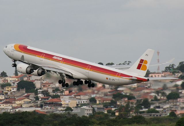 Airbus A340-600 (EC-JPU)