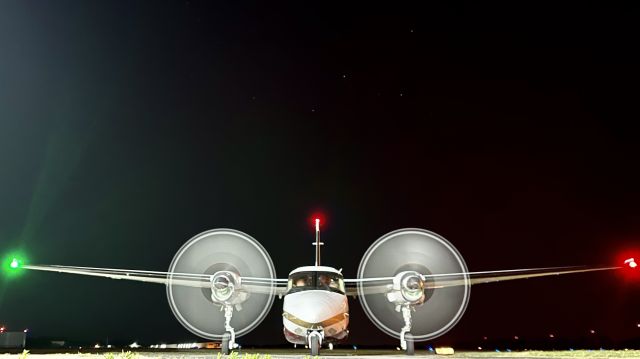 Gulfstream Aerospace Jetprop Commander (N695HT) - N695HT, a 1982 Gulfstream Commander 1000, under the stars after a late arrival from KBUU. 6/16/22. 