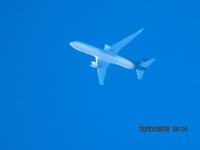 BOEING 767-300 (N318UP)