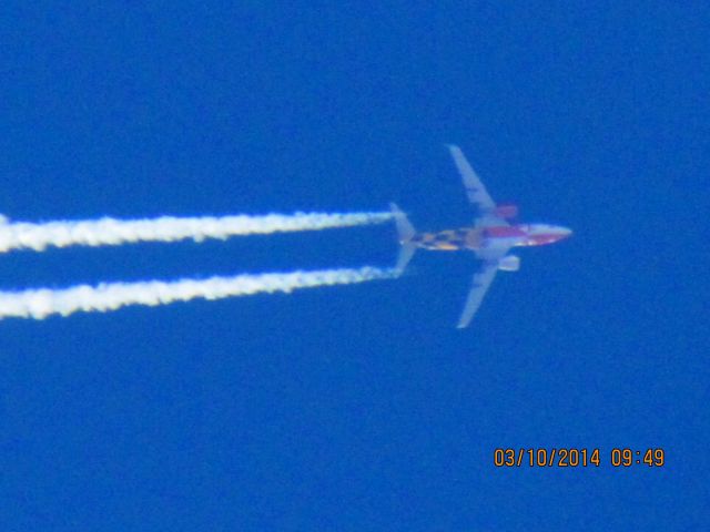 Boeing 737-700 (N214WN)