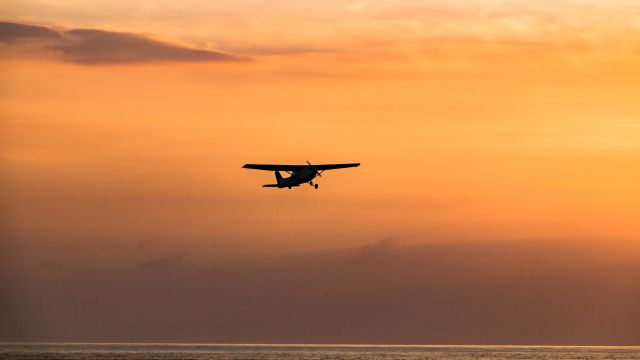 Cessna Skyhawk (4X-CGK)