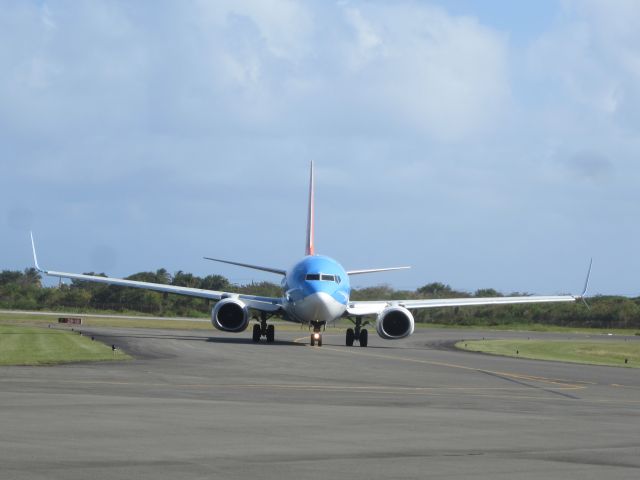 BOEING 737-600 (C-GWSL)