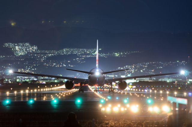 Boeing 777-200 (JA010D)