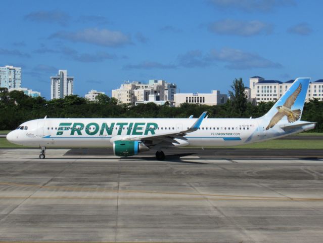 Airbus A321 (N710FR)