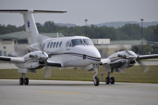 Beechcraft Super King Air 200 (N610TA) - northflight lifeguard king air